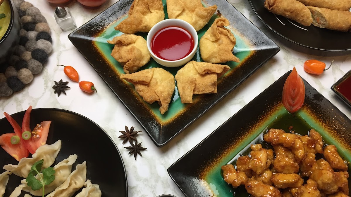 Egg Rolls Chinese Cafe-2