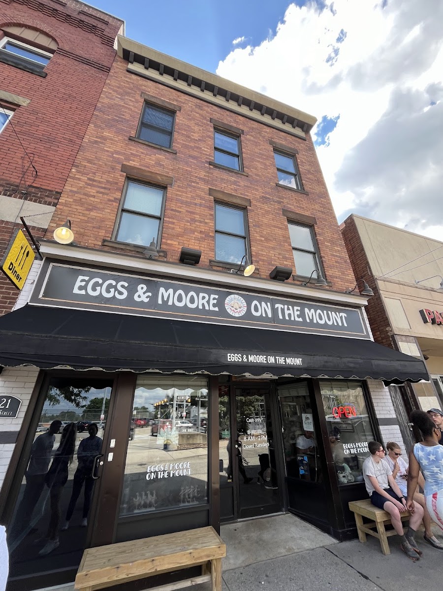 Eggs & Moore