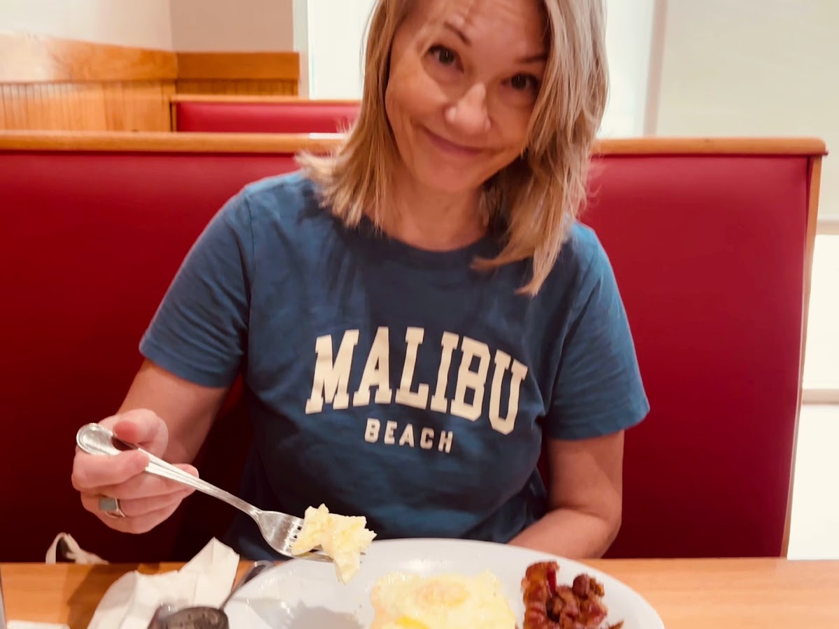 Eggs Up Grill-2