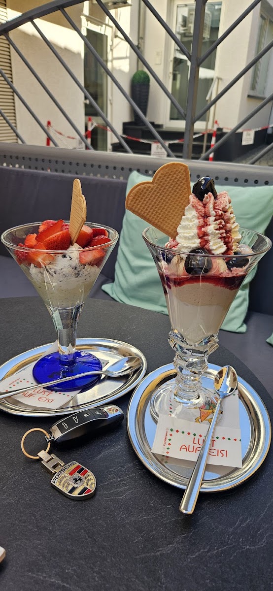 Eiscafè Venezia - Heuchelheim-3