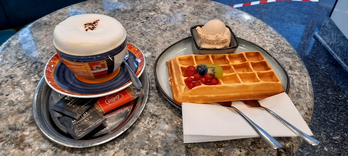 Eiscafè Venezia - Heuchelheim-5