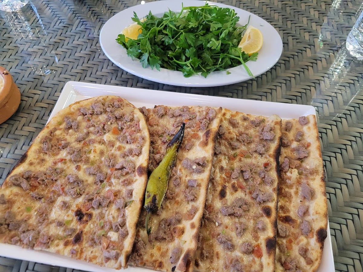 Ekrem Coşkun Etlekmek Cadde Meram Avm-3