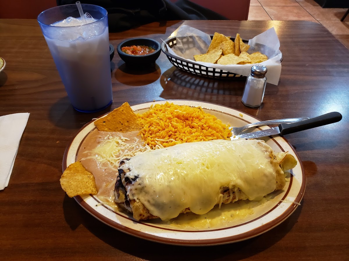 El Amigo Restaurant-5