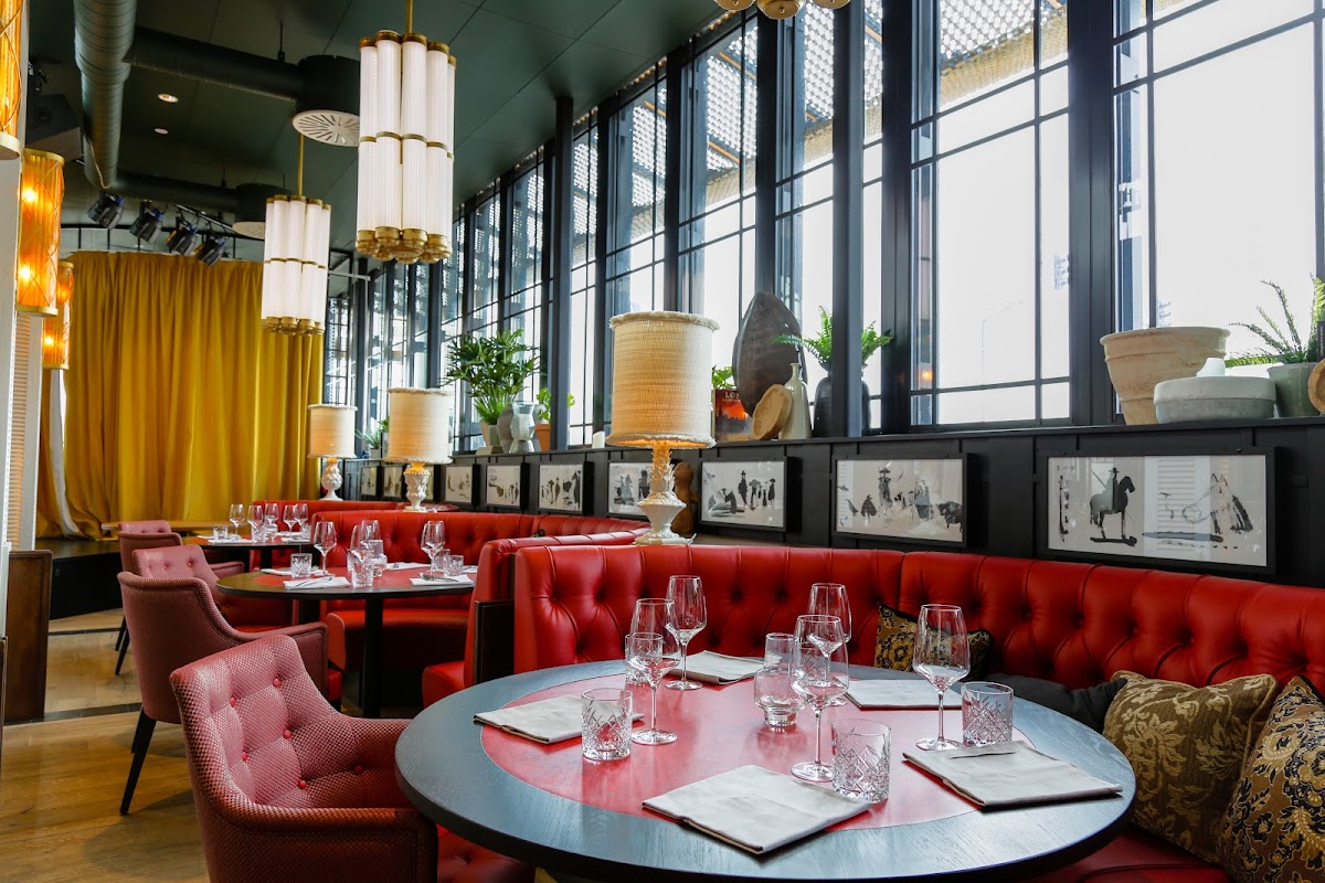El Barrio Restaurante Y Tapas Bar