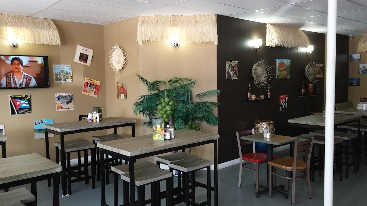 El Bohio Cuban Cuisine