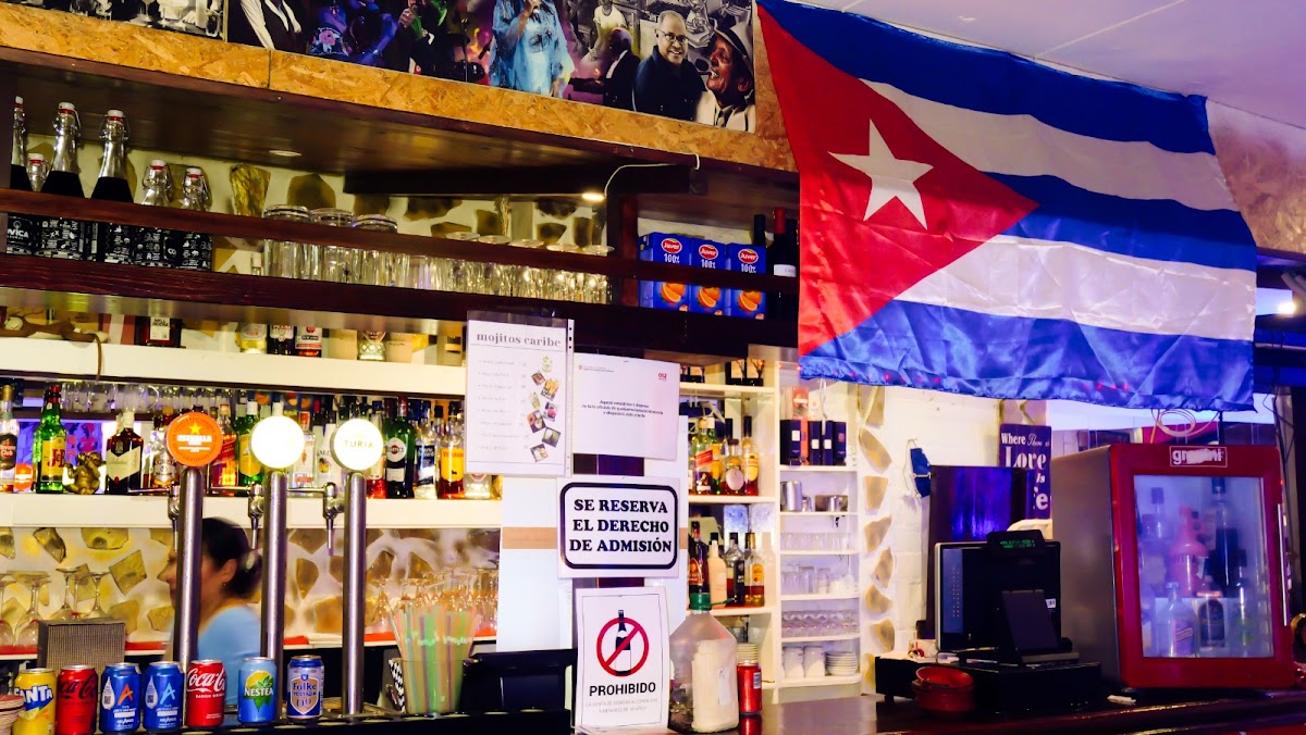 El Caribe - Restaurante Cubano Blanes