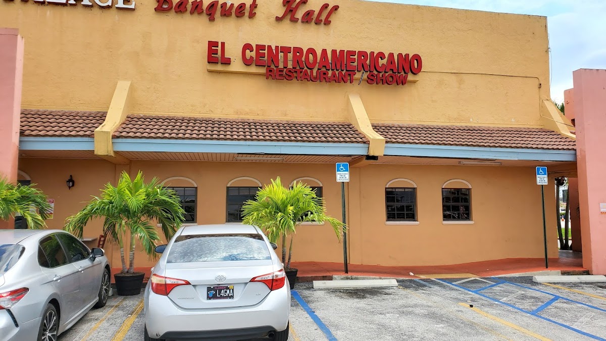 El Centroamericano Restaurant Y Liquor Bar