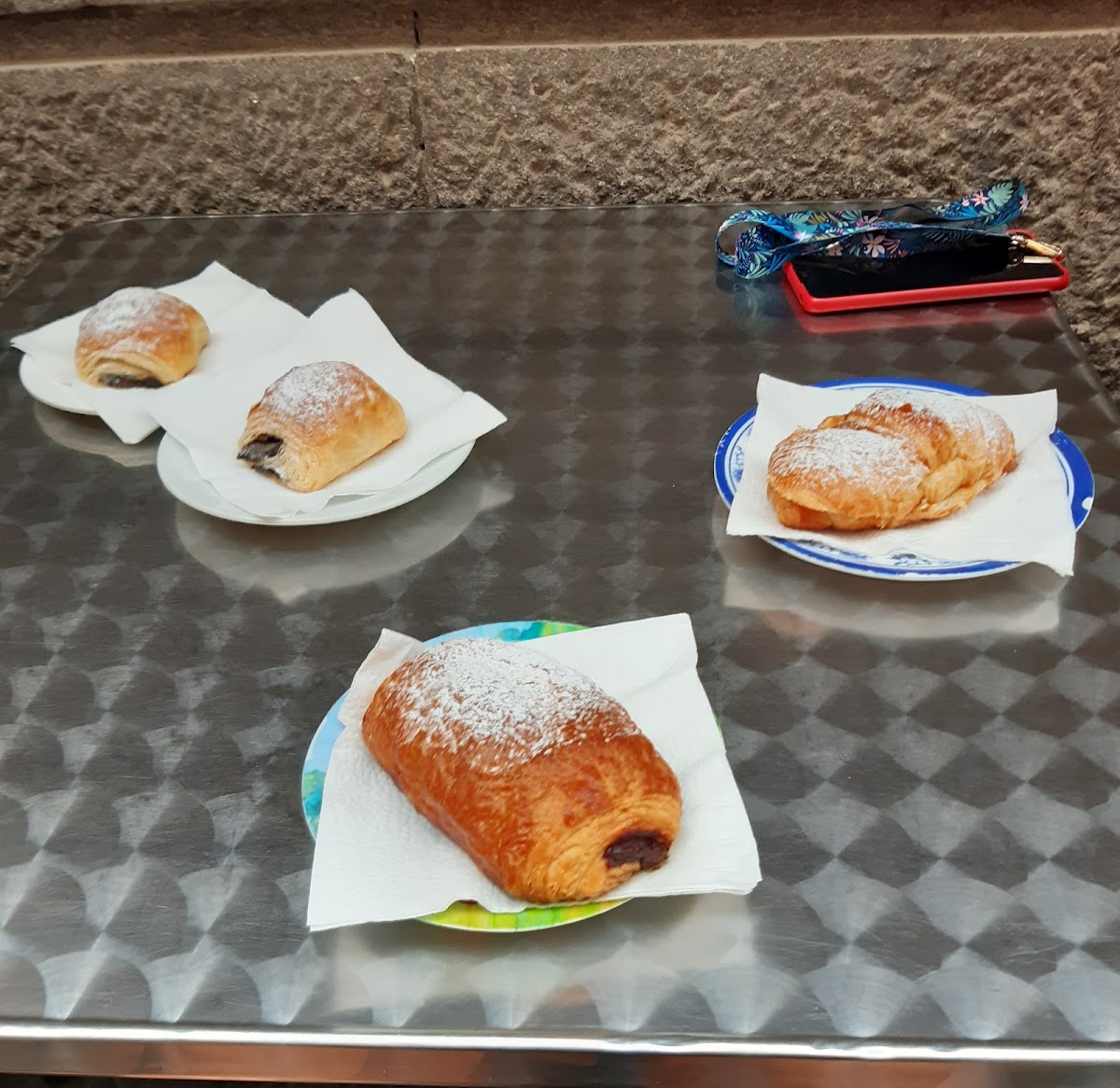 El Cinco- Cafeteria Y Comida Casera-9
