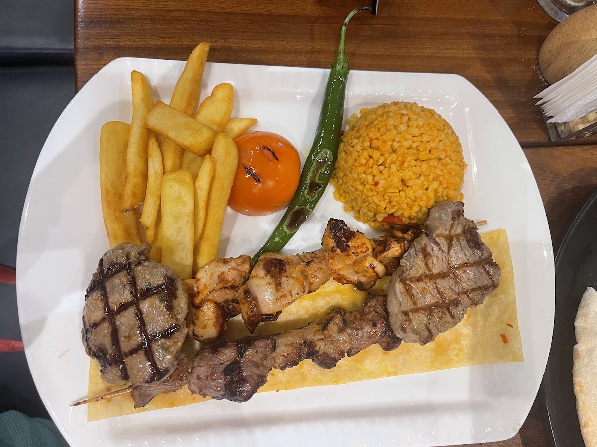 El Kasaba Restaurant & Lounge-4