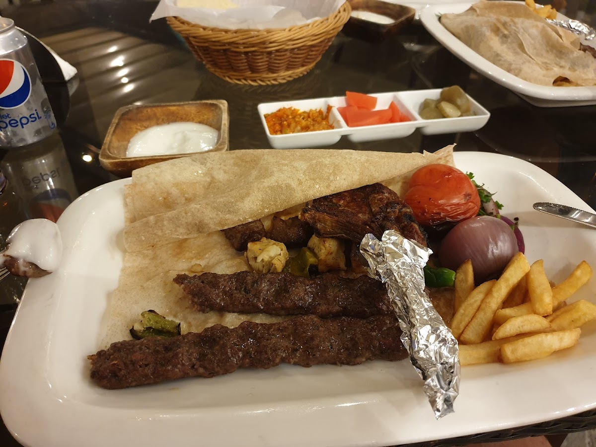 El Kasaba Restaurant & Lounge-6