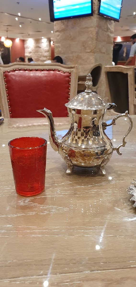 El Kasaba Restaurant & Lounge-8