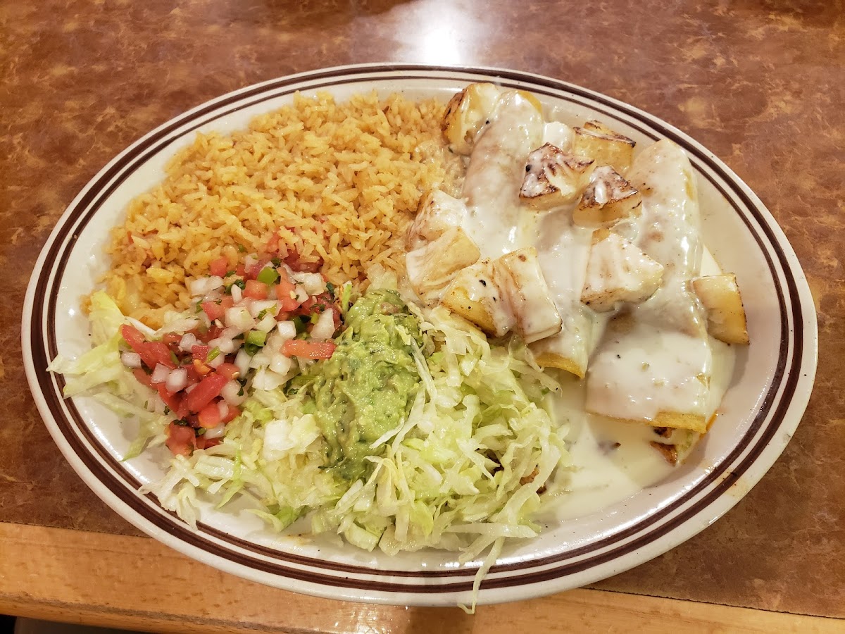El Mariachi Mexican Grill 2-10