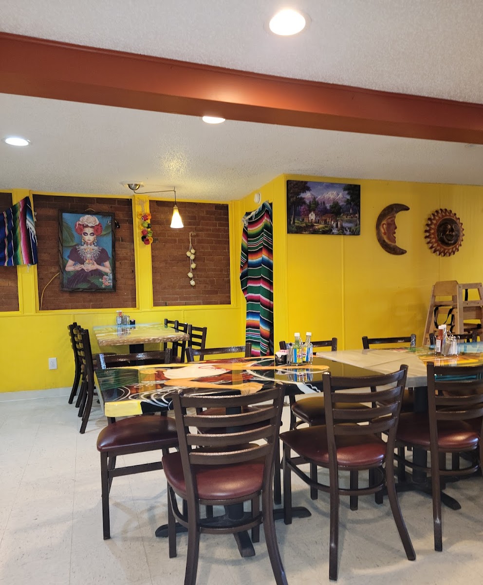 El Mariachi Mexican Grill