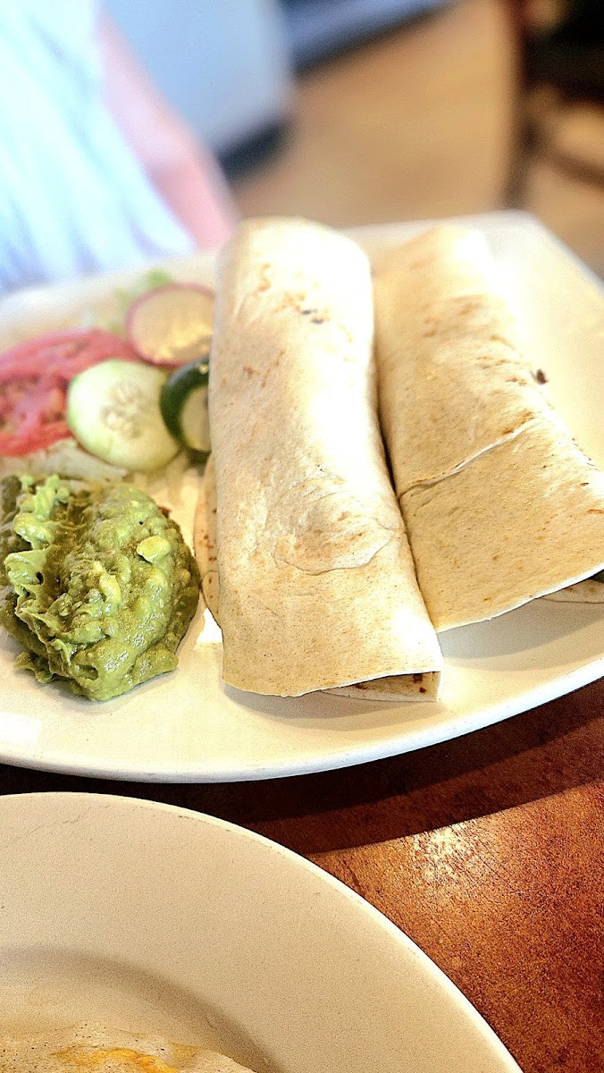 El Paraiso Restaurant And Bakery-7