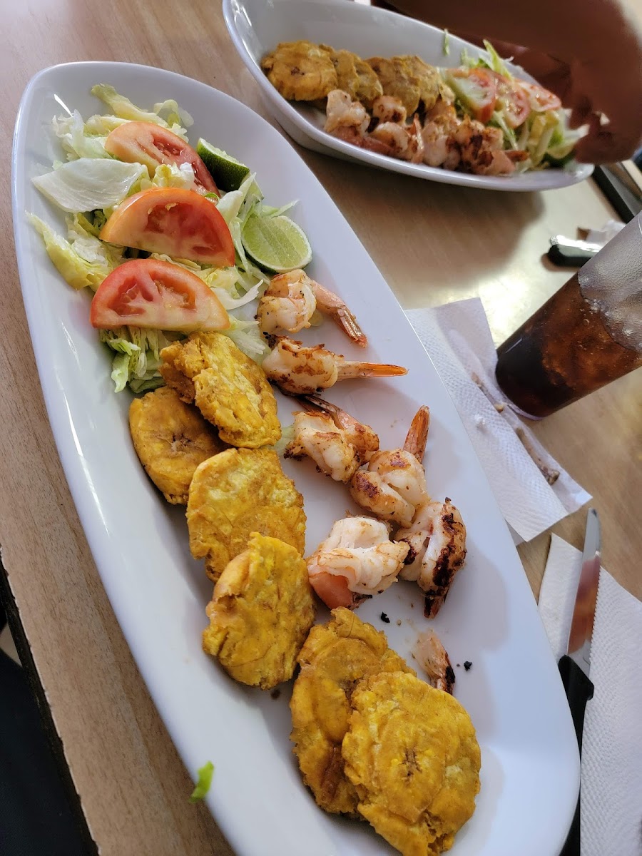 El Patio Cafe Restaurant-3