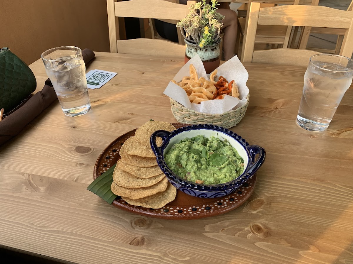 El Puesto Cocina Y Cantina-8