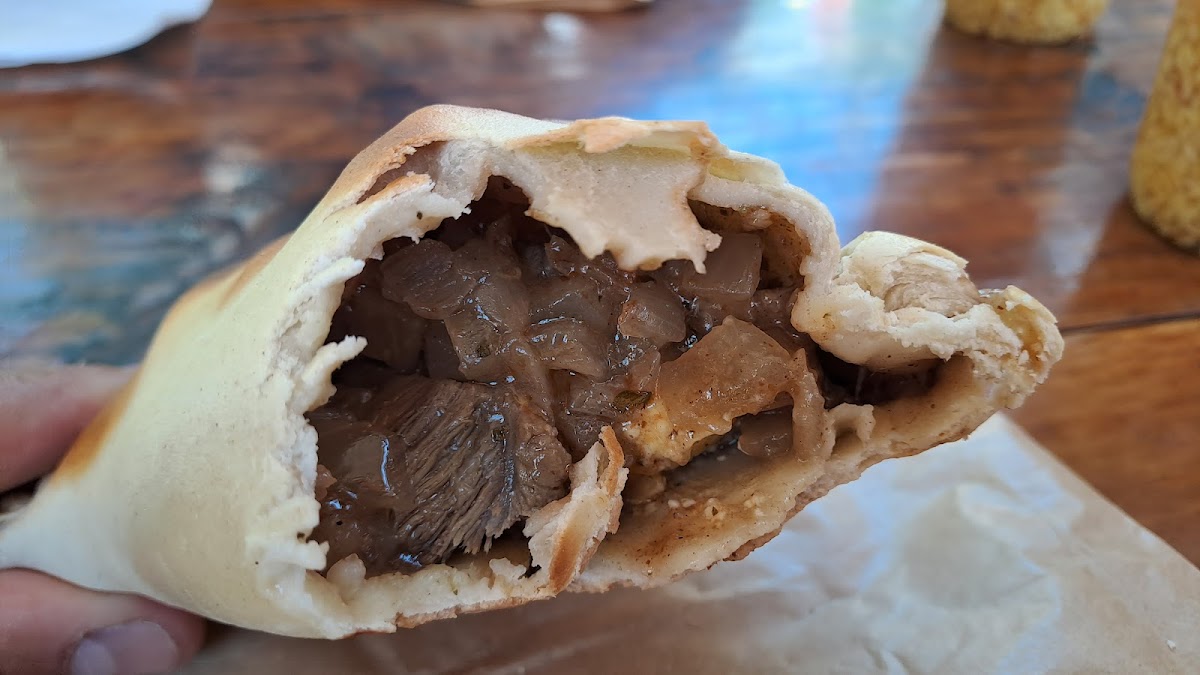 El Rancho De Don Chelo (Empanadas Peñaflor)-3