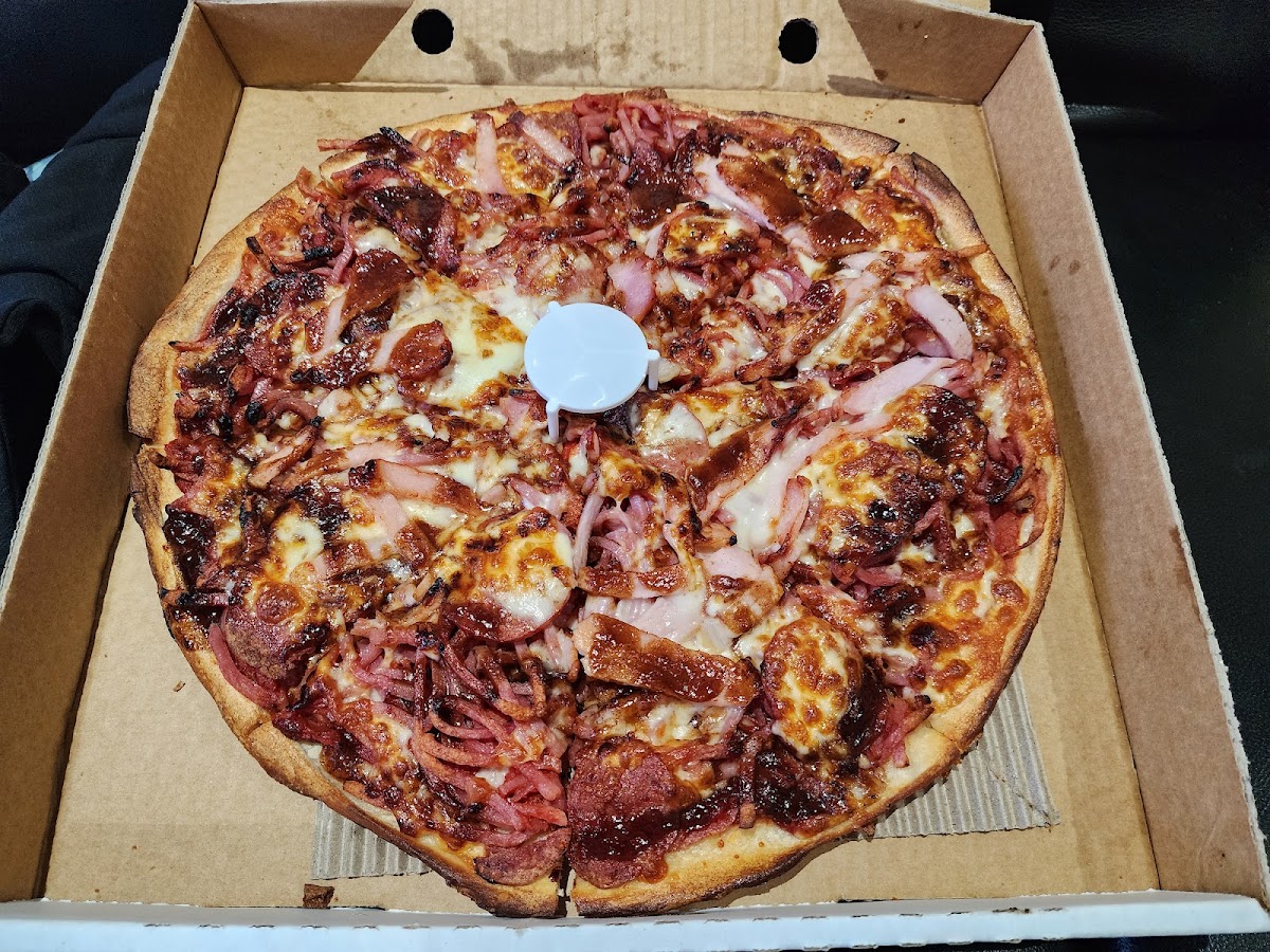 El Toro Pizza Hadfield-4