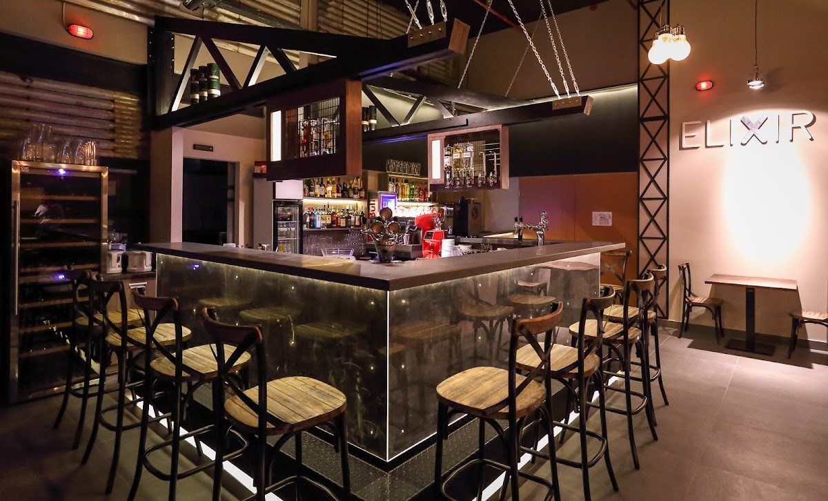 Elixir Bar N' Kitchen-4