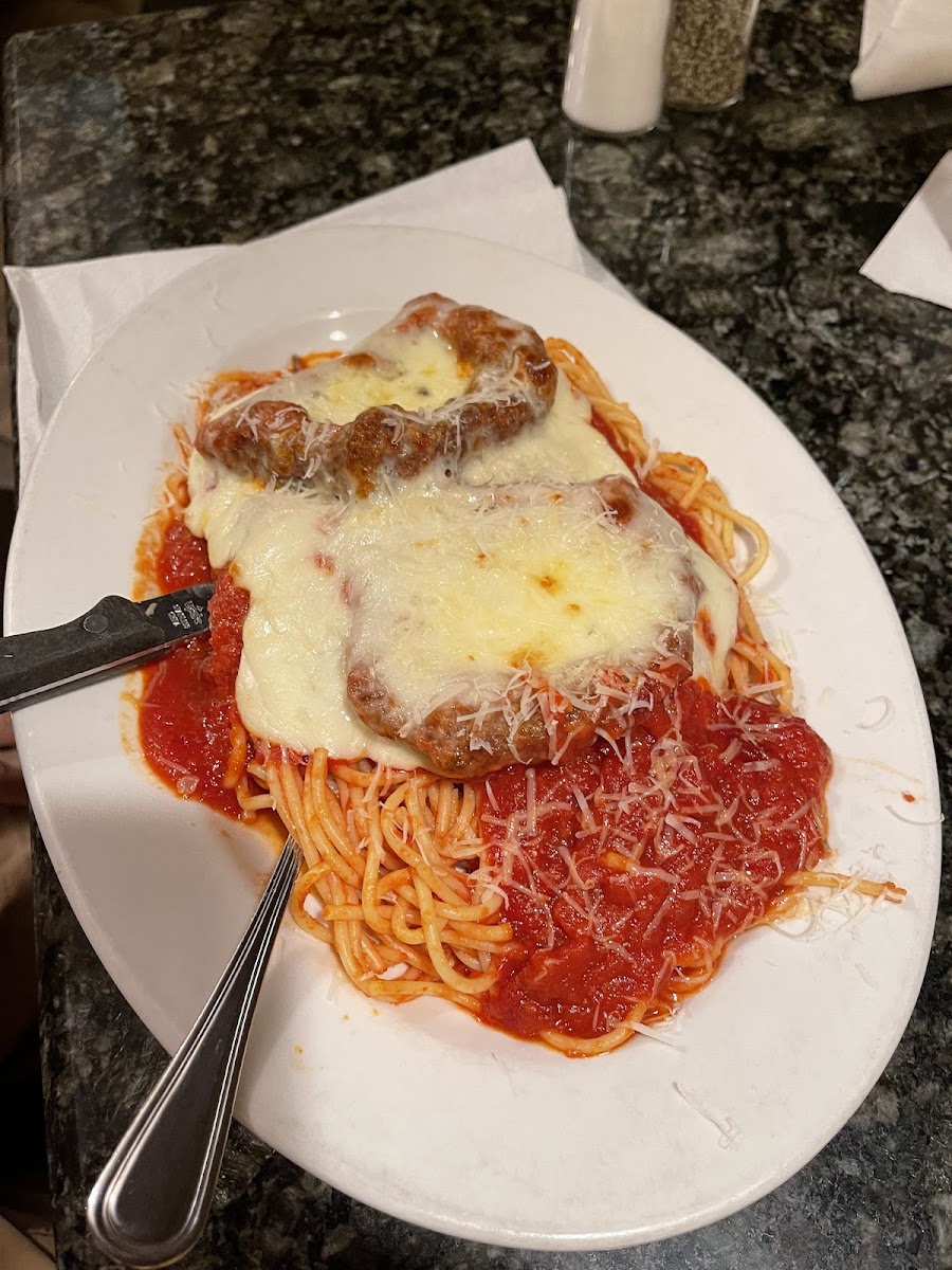Elizabeth's Pizza And Italian Restaurant-6
