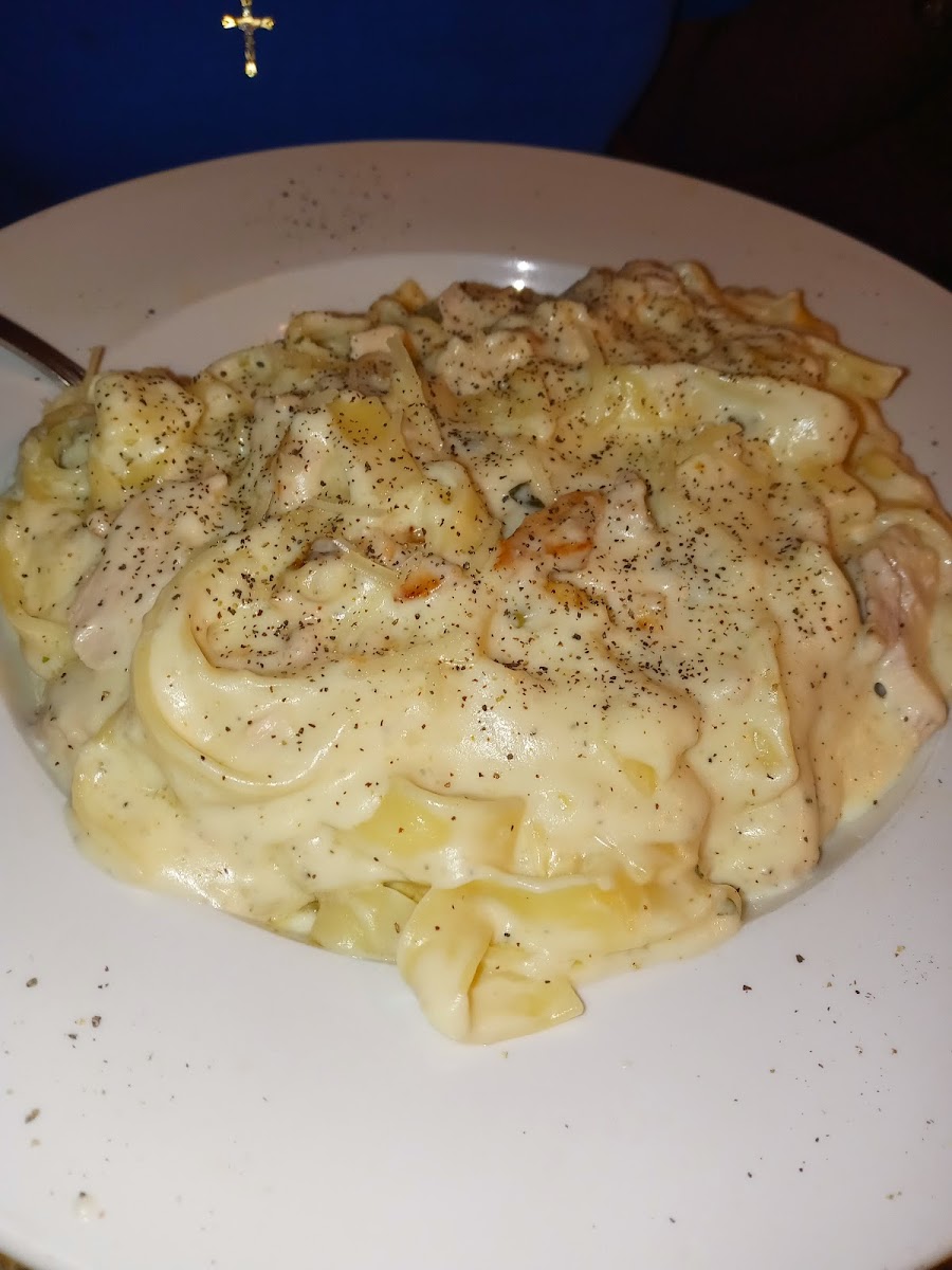 Elizabeth's Pizza And Italian Restaurant-8