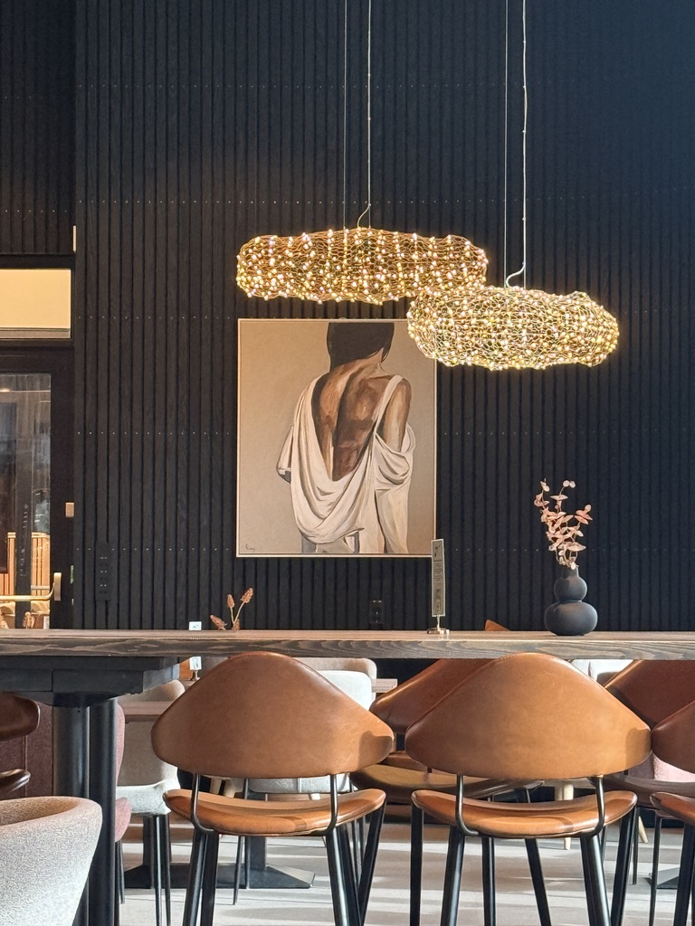 Elvesus Restaurant & Bar