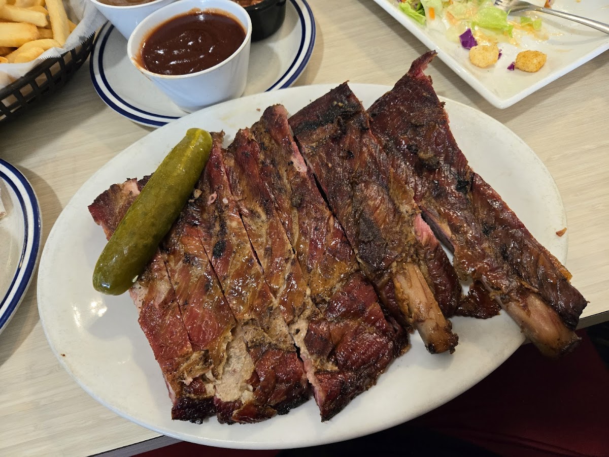 Emil Villa's California Bbq-3