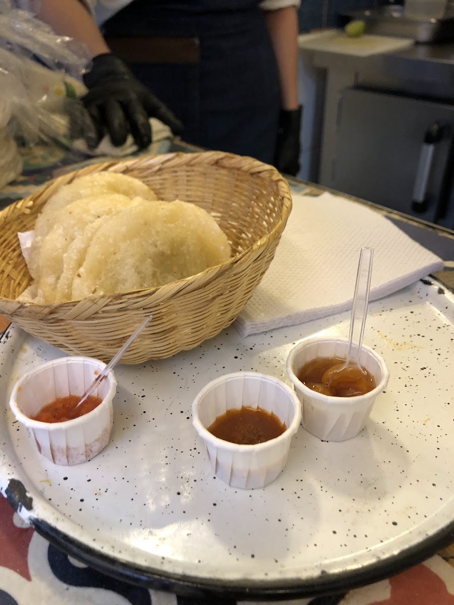 Empanadas Y Ají Don Camilo-9