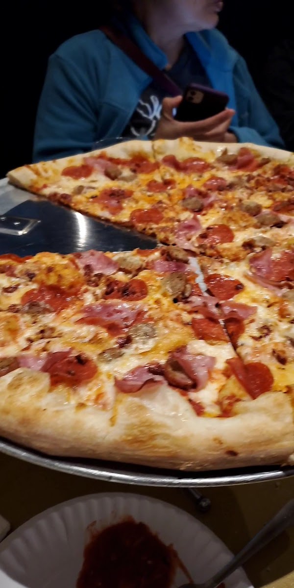Empire Slice House - Plaza-2