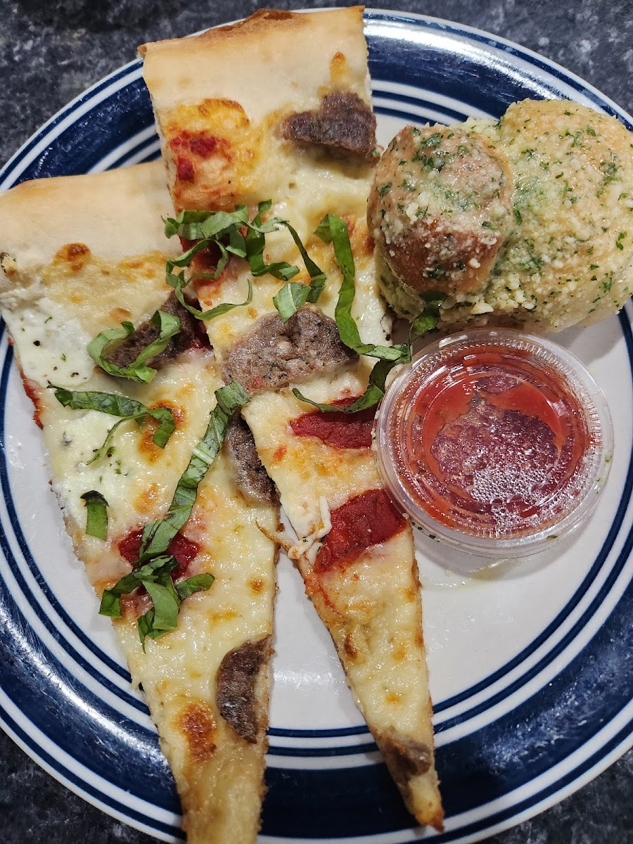 Empire Slice House - Plaza-4