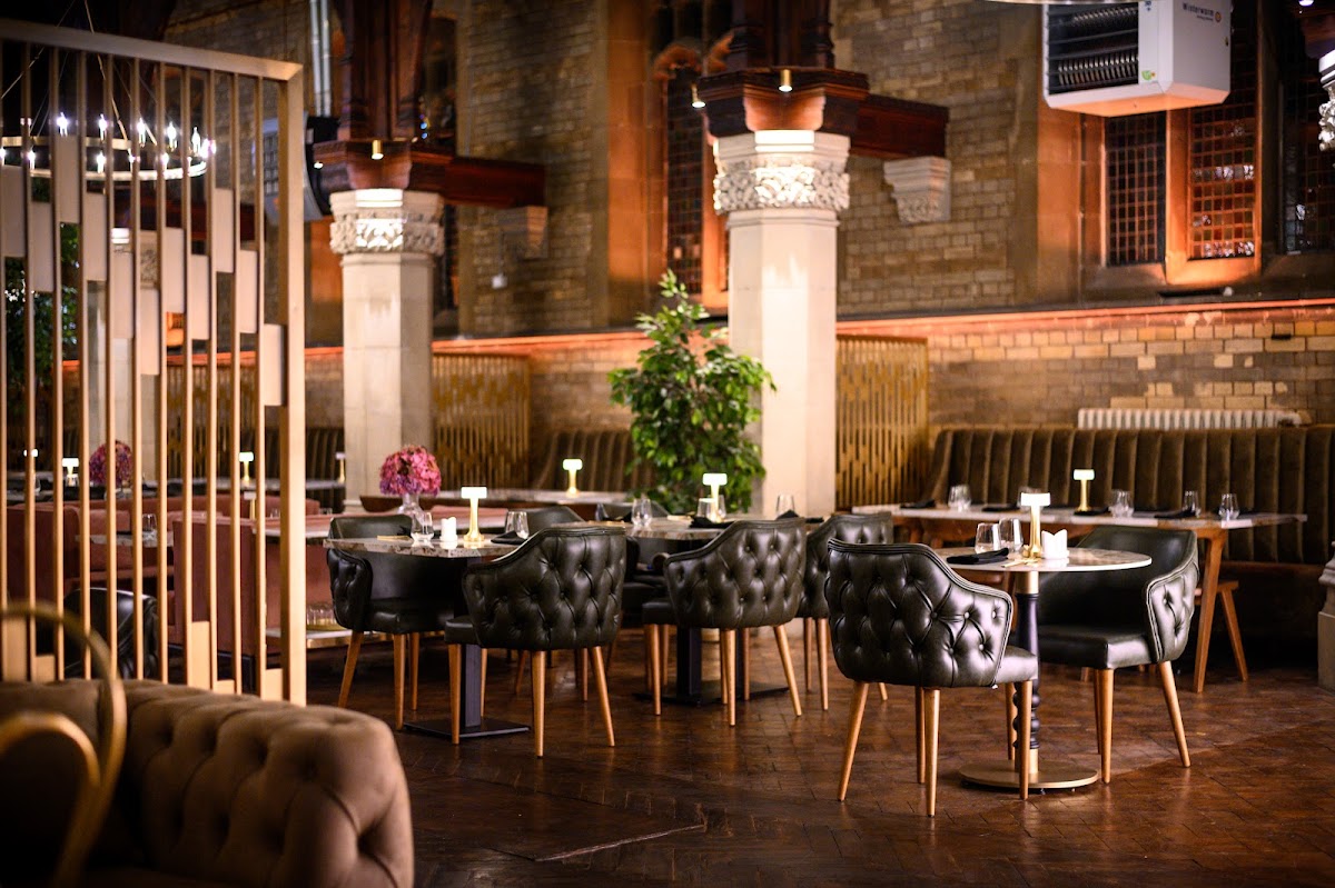 Emre Smokehouse & Grill