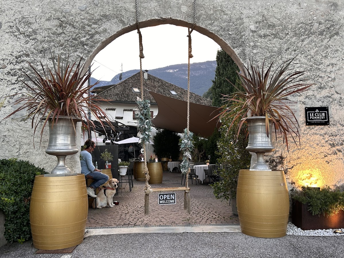 Enoteca Ansitz Pillhof