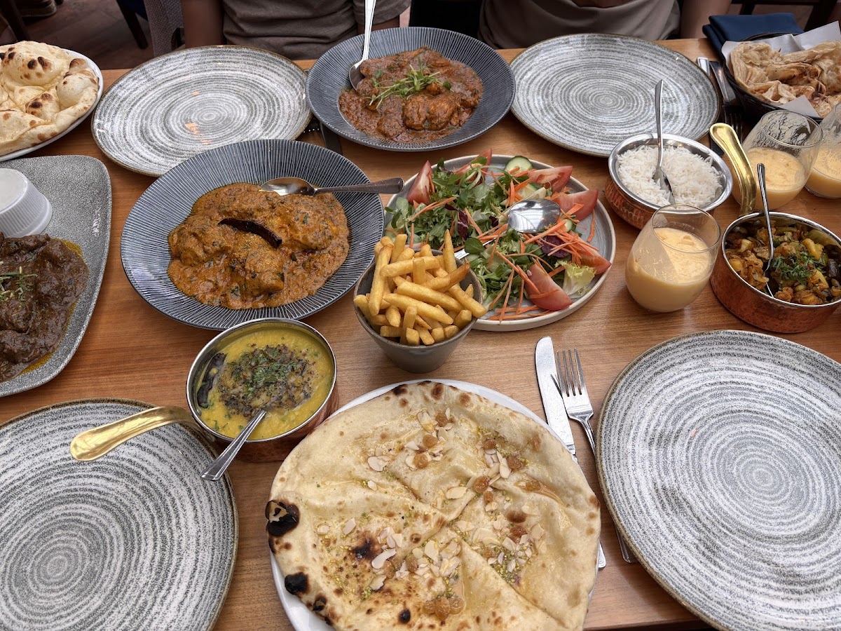 Entouraj Indian Kitchen & Bar-4