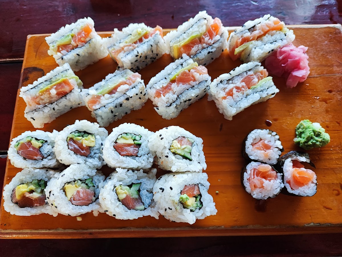En'yi Chinese Restaurant & Sushi Bar-3