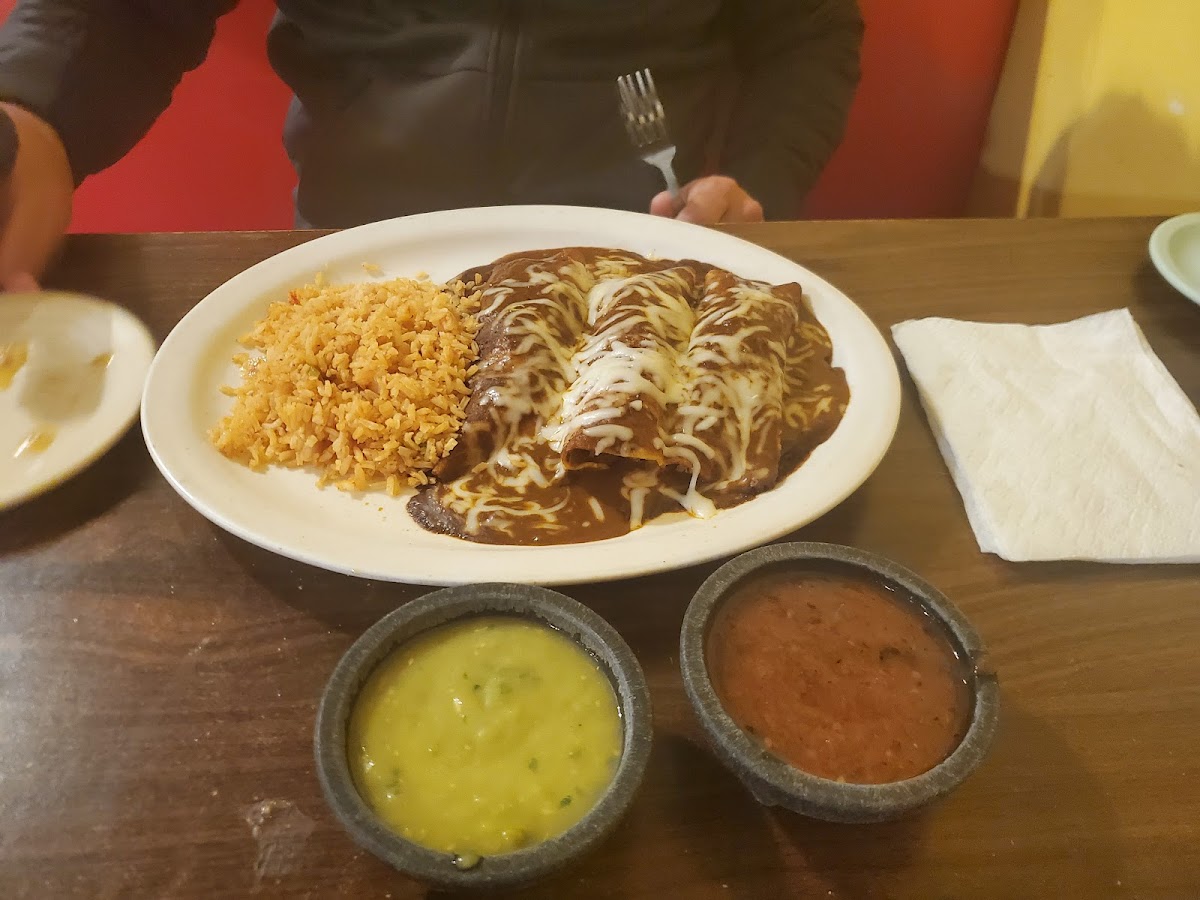 Ernesto's Mexican Restaurant-6