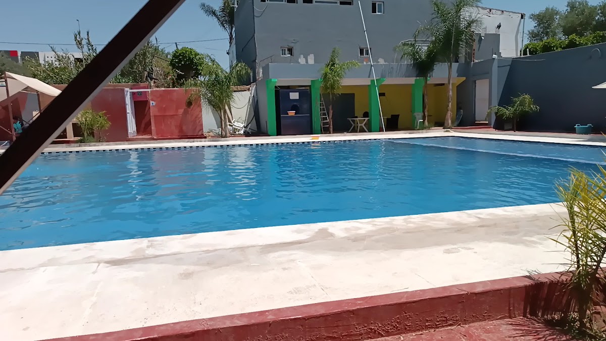 Espace Al Manzah Amine : Café, Restaurant & Piscine-2