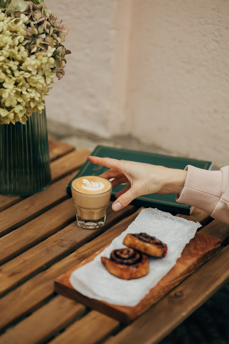 Essentiale Brunch, Specialty Coffee And Tea-9
