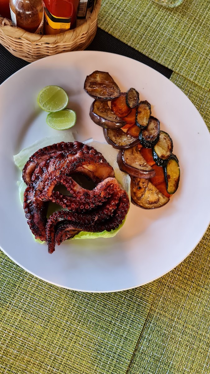 Estuary Beach Restaurant & Bar-5