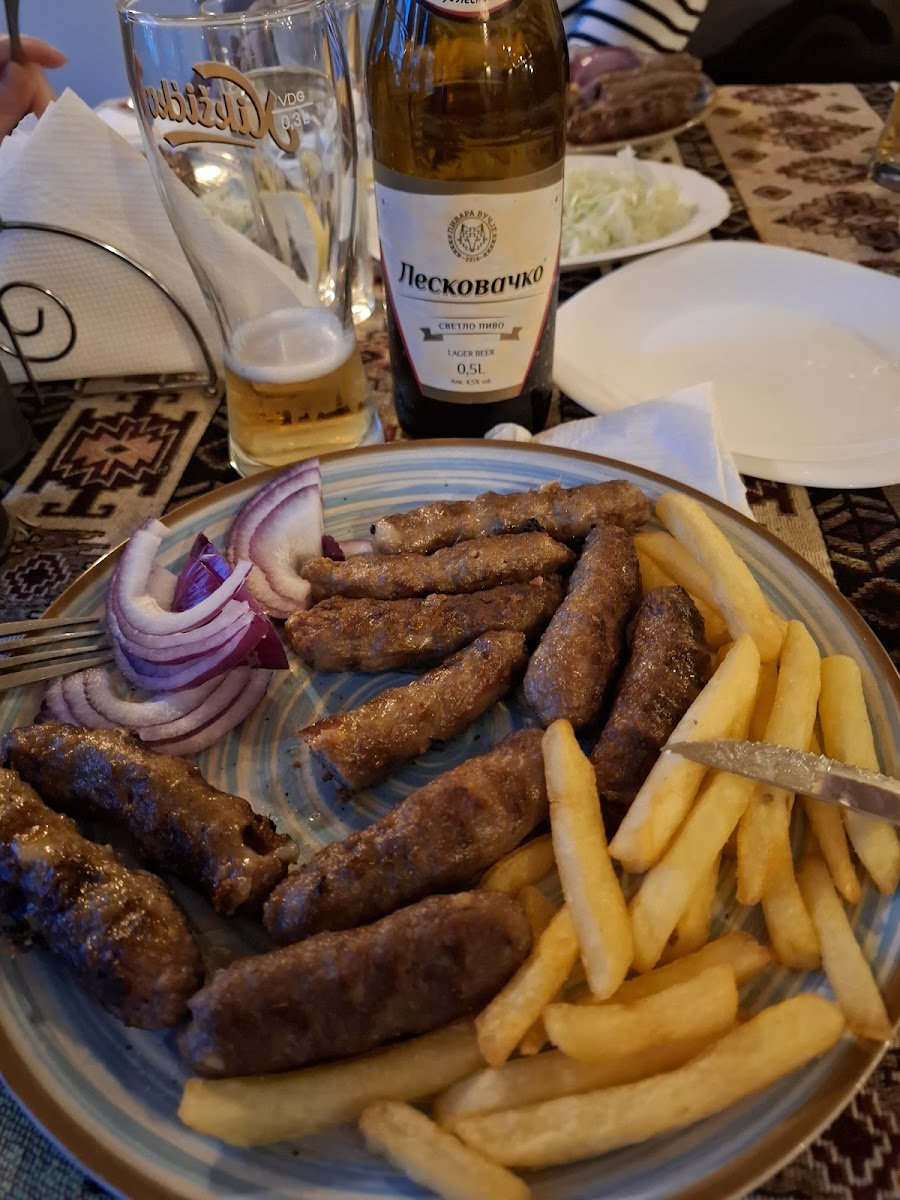 Etno Restoran 'naša Kuća'-4