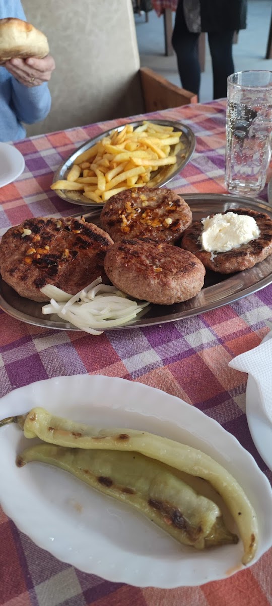 Etno Restoran 'naša Kuća'-5