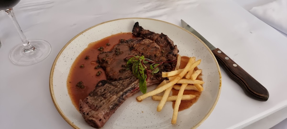 Fairmont Restaurant / Steak House-5