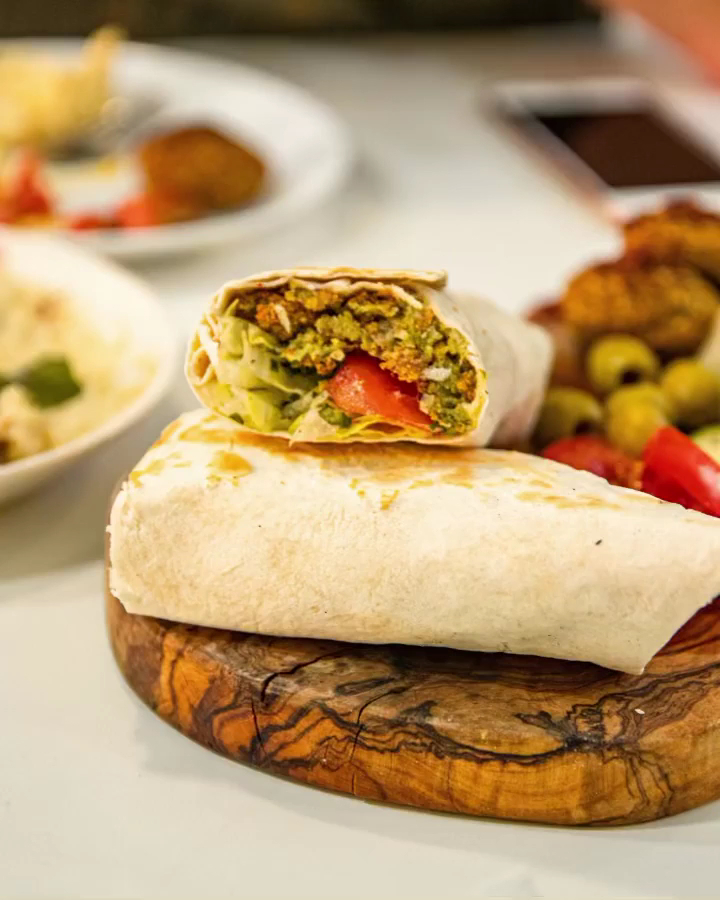 Falafel En Hummus-2