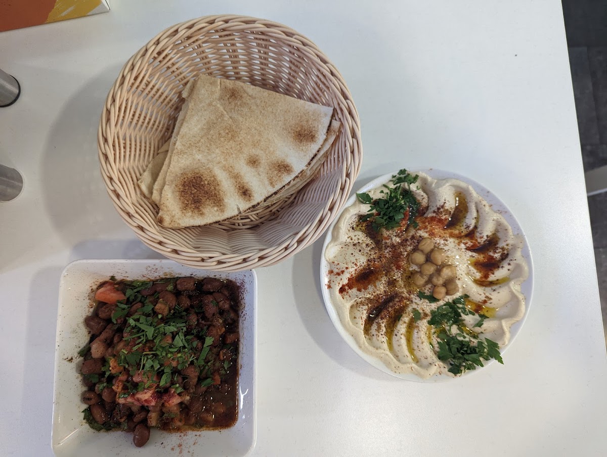Falafel En Hummus-5