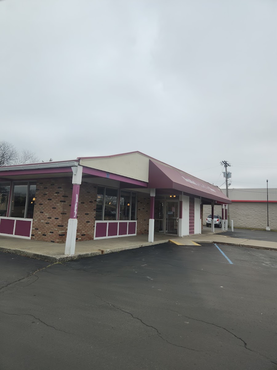 Falcon Family Restaurant-4