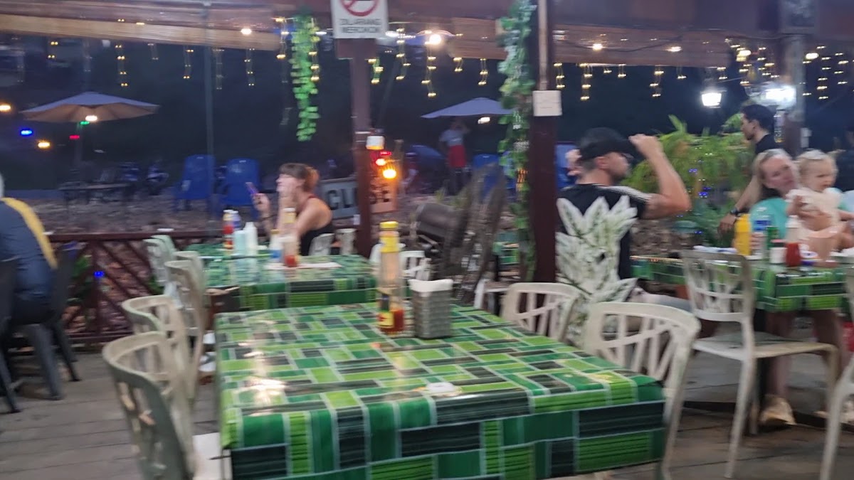 Family Restaurant Taman Negara-2