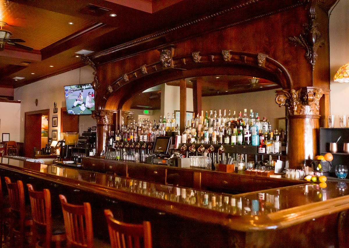 Farwood Bar & Grill