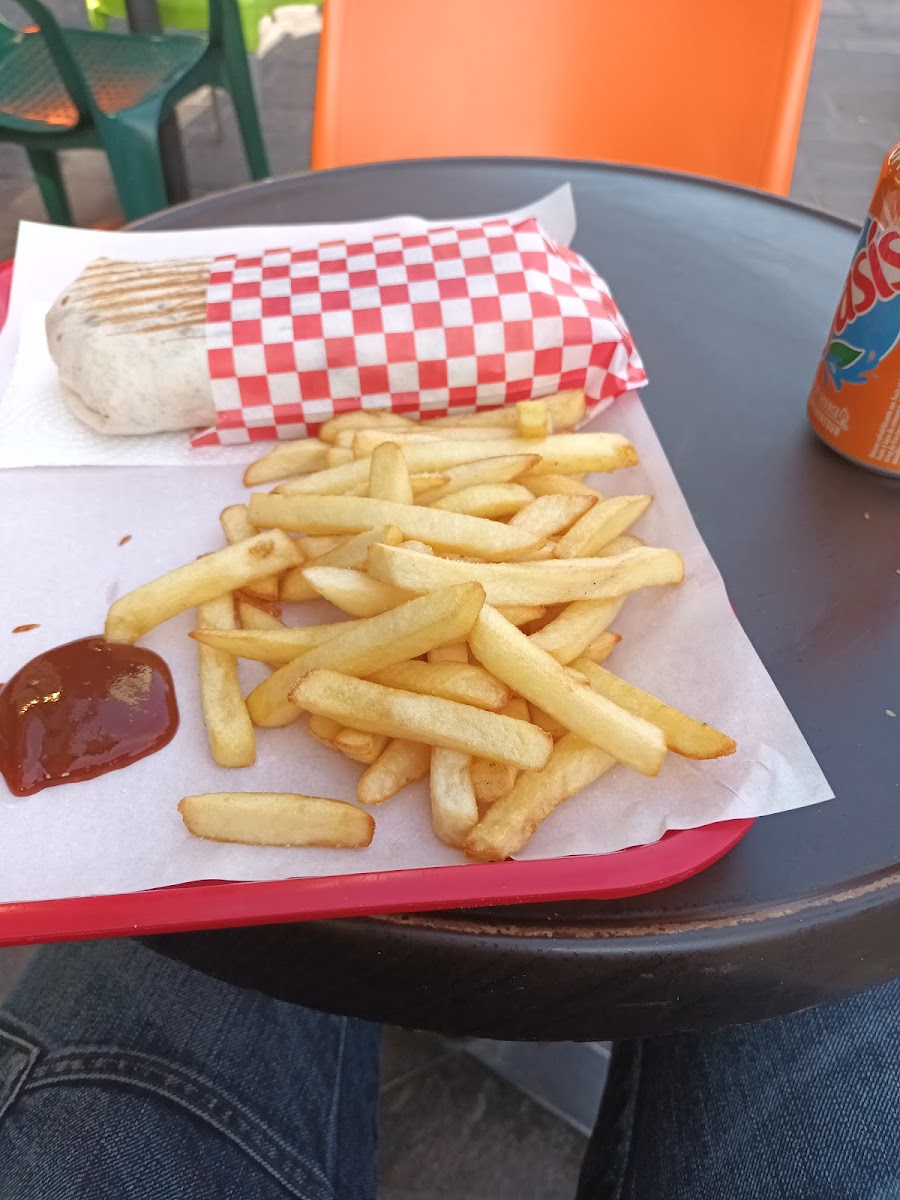 Fast-Food L'oasis Sandwich-9