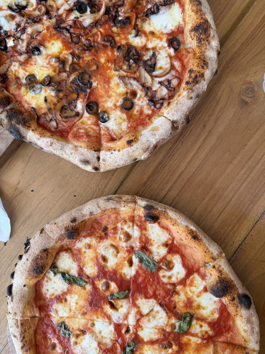 Fellas Pizzeria-5