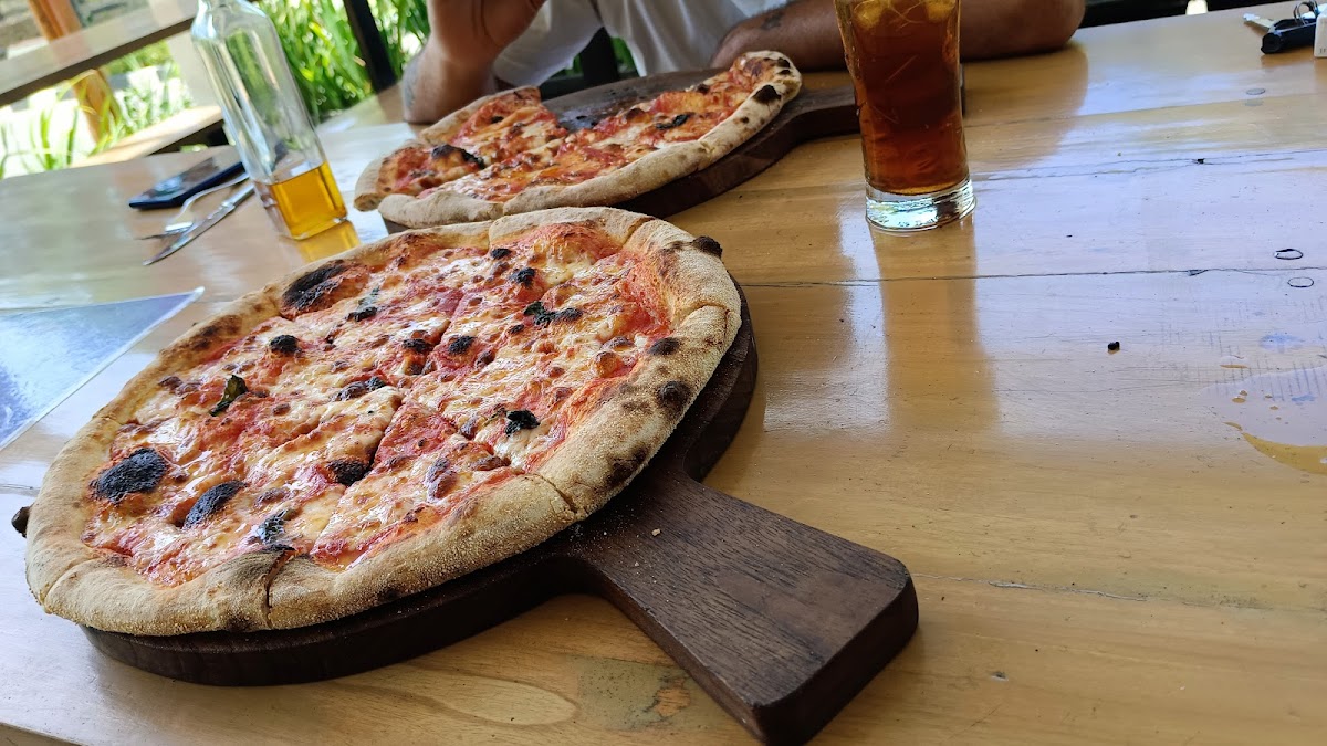 Fellas Pizzeria-7