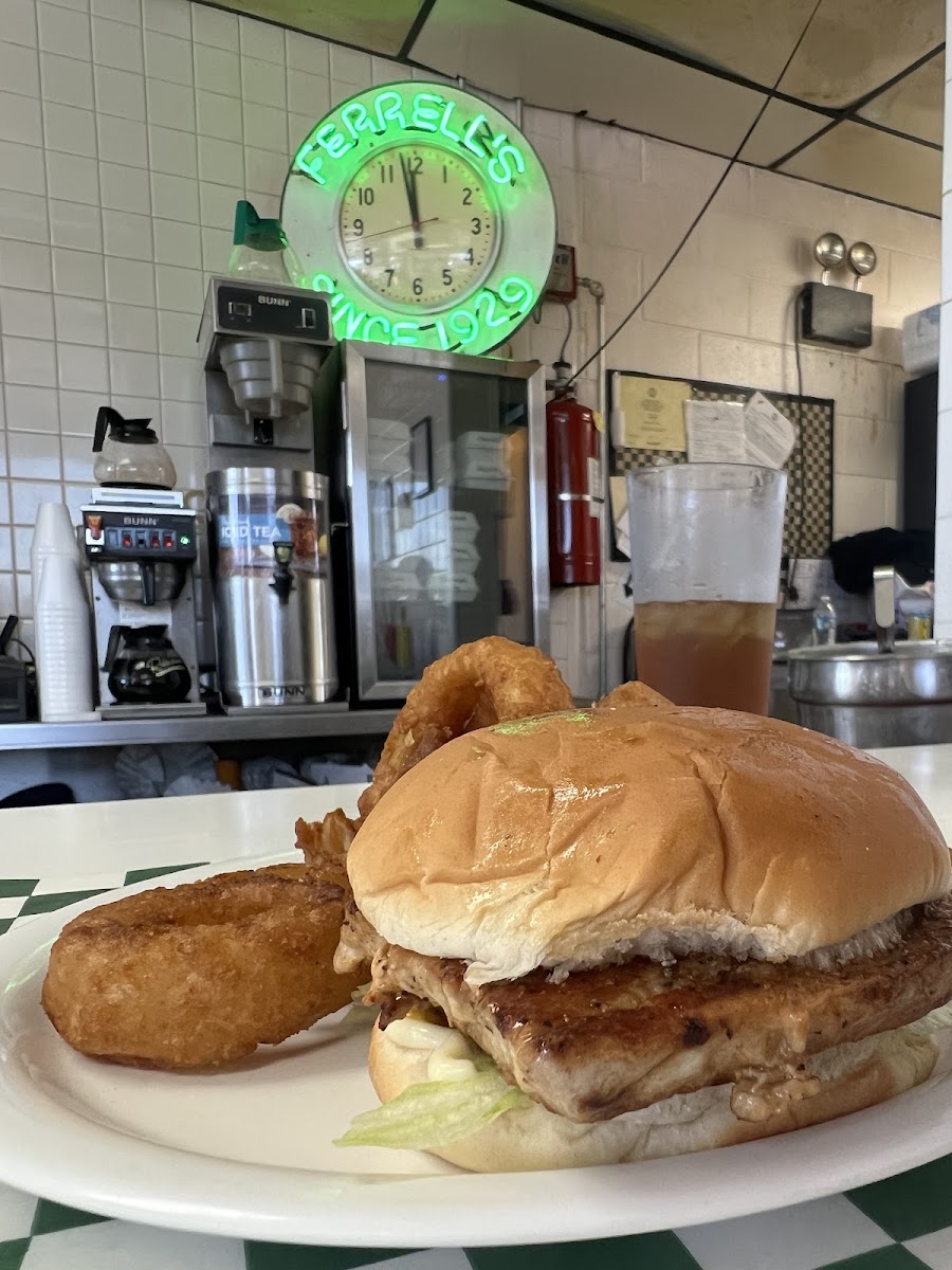 Ferrell's Snappy Service - Cadiz-4